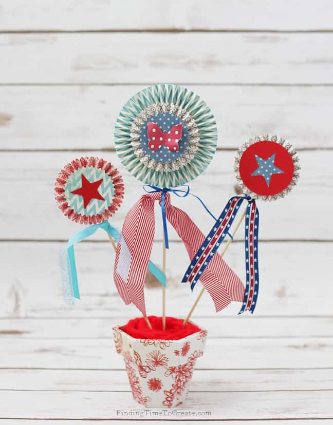Patriotic Rosette Display_Finding Time To Create