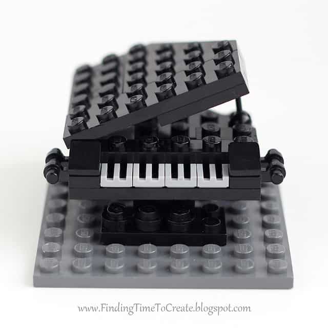 Lego Piano