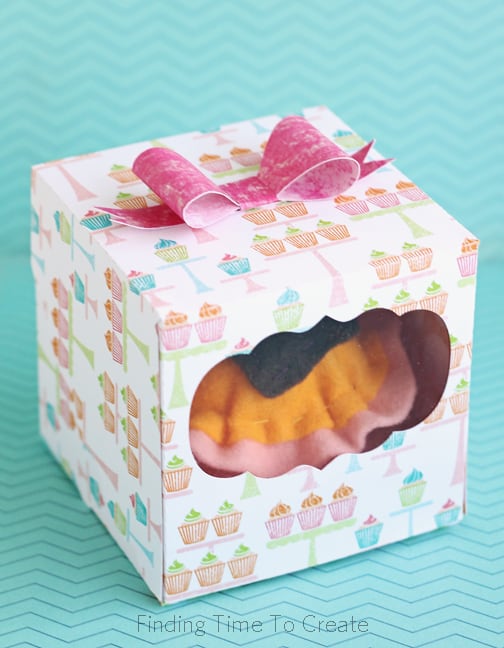 Felt cupcake in a decorative box