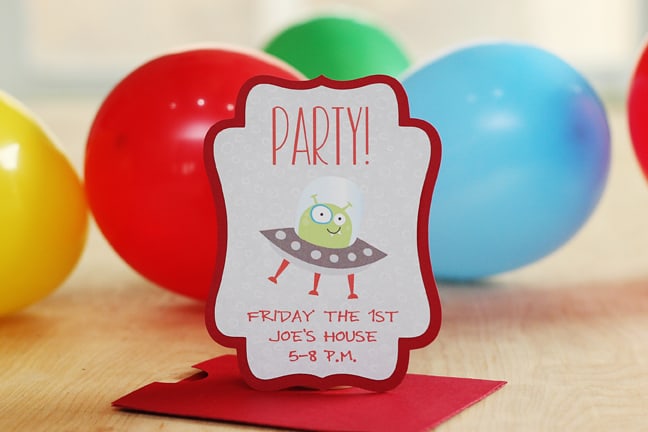 Alien Print & Cut pary invitation