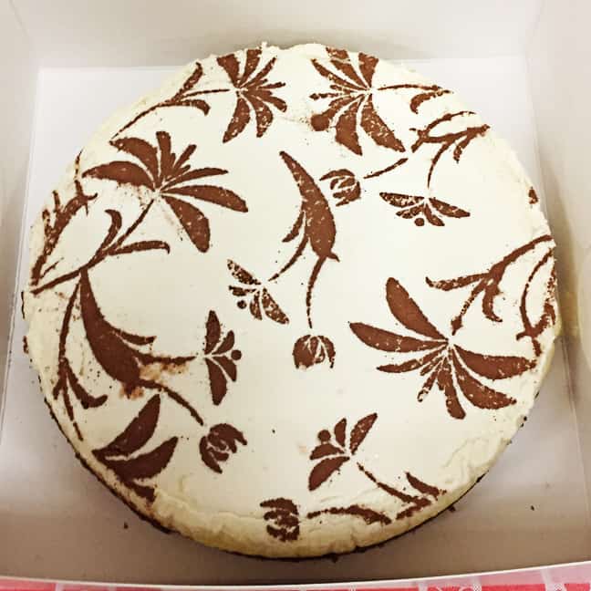 Create a cheesecake stencil with your CAMEO