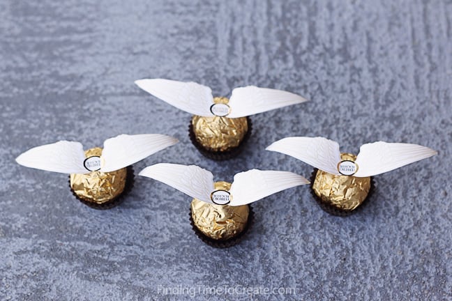 golden snitch wings - Bing  Harry potter crafts, Harry potter printables,  Harry potter birthday