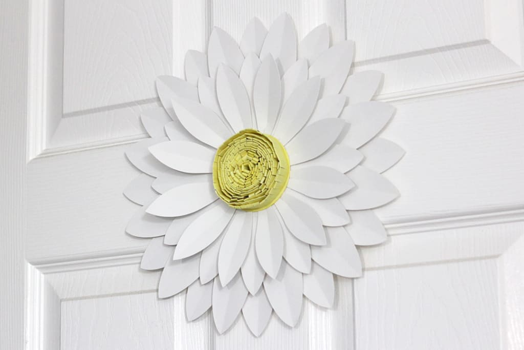 Virtual All Things Silhouette - Giant 3D Daisy