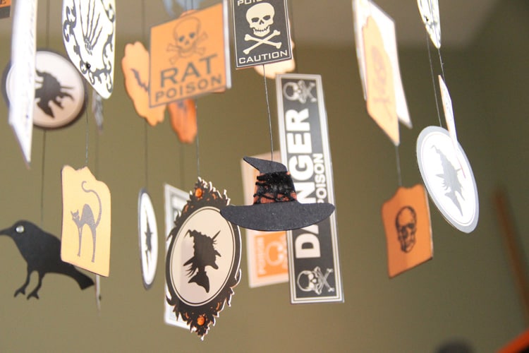 Halloween Mobile detail 1